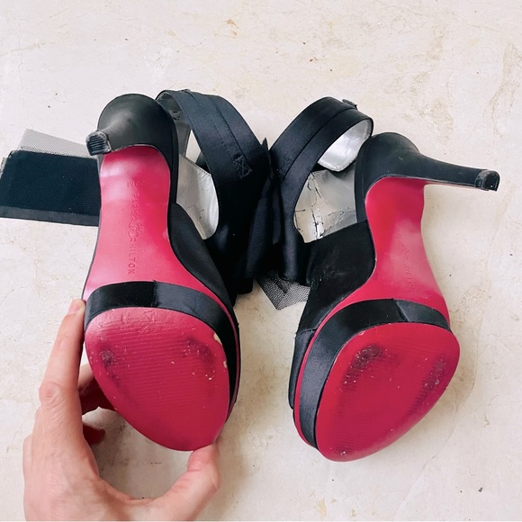 Paris Hilton sandales black satin with bow size 38M - Picture 10 of 11